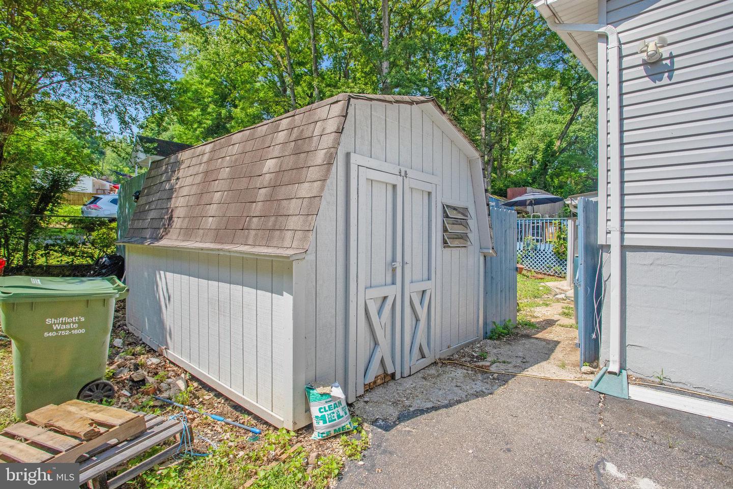 18301 NOB HILL DR, TRIANGLE, Virginia 22172, 4 Bedrooms Bedrooms, ,3 BathroomsBathrooms,Residential,For sale,18301 NOB HILL DR,VAPW2097398 MLS # VAPW2097398
