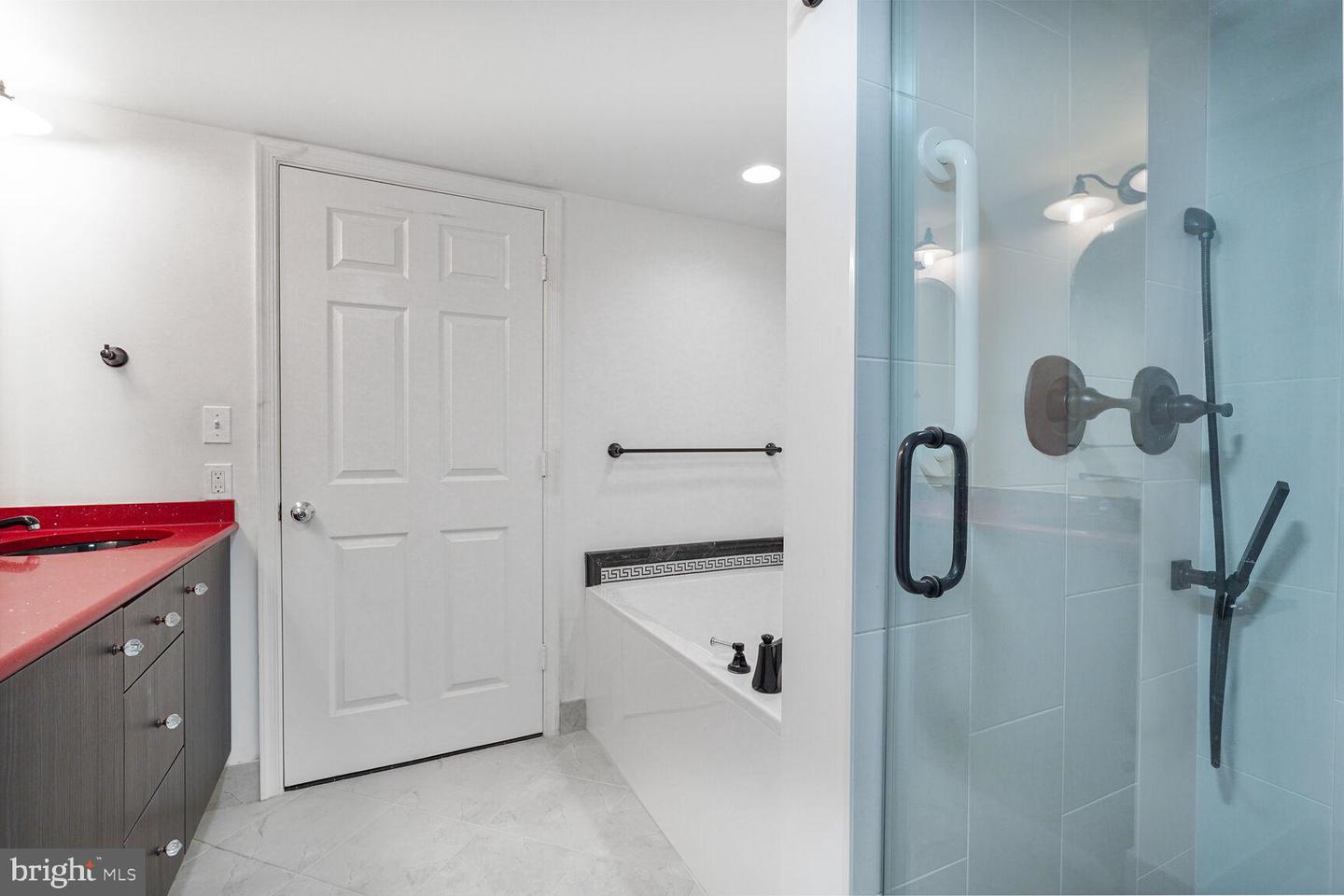 2151 JAMIESON AVE #809, ALEXANDRIA, Virginia 22314, 3 Bedrooms Bedrooms, ,2 BathroomsBathrooms,Residential,For sale,2151 JAMIESON AVE #809,VAAX2046680 MLS # VAAX2046680