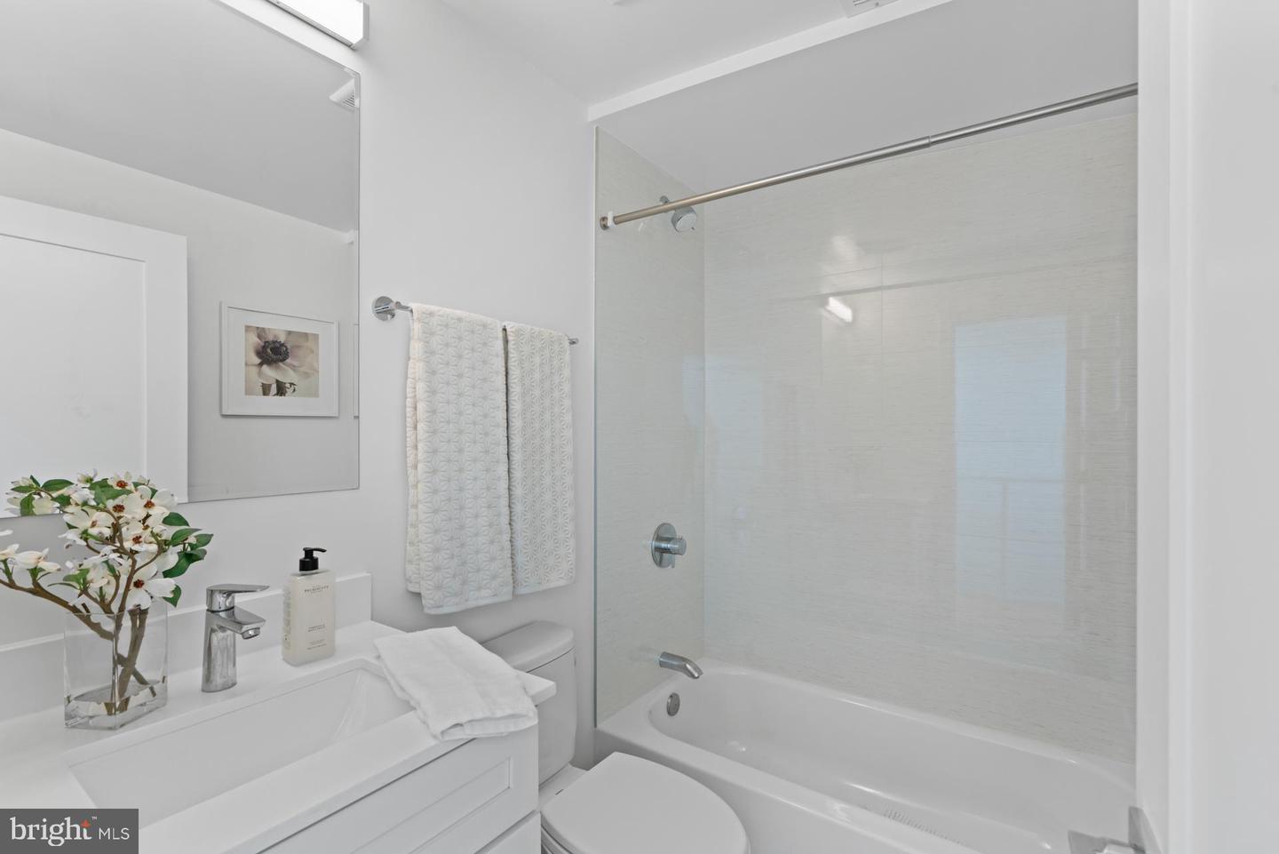 320 A ST NE, WASHINGTON, District Of Columbia 20002, 3 Bedrooms Bedrooms, ,2 BathroomsBathrooms,Residential,For sale,320 A ST NE,DCDC2206598 MLS # DCDC2206598