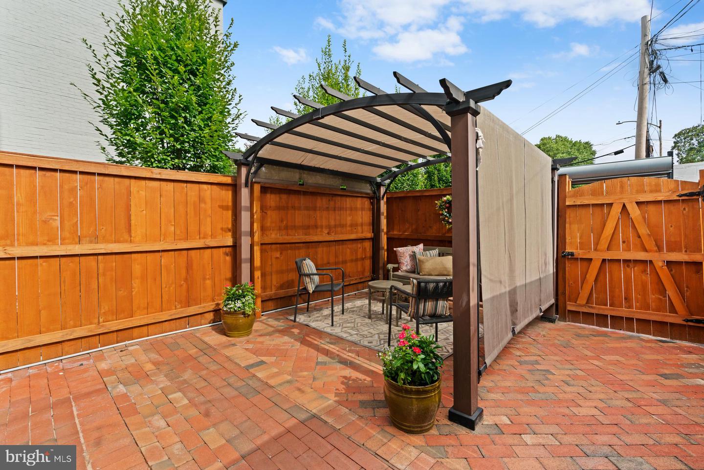 320 A ST NE, WASHINGTON, District Of Columbia 20002, 3 Bedrooms Bedrooms, ,2 BathroomsBathrooms,Residential,For sale,320 A ST NE,DCDC2206598 MLS # DCDC2206598