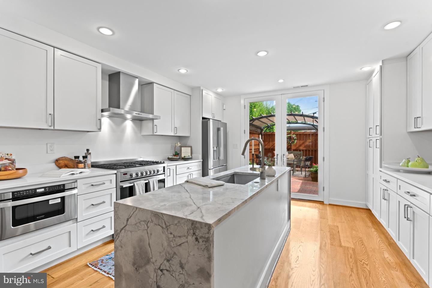 320 A ST NE, WASHINGTON, District Of Columbia 20002, 3 Bedrooms Bedrooms, ,2 BathroomsBathrooms,Residential,For sale,320 A ST NE,DCDC2206598 MLS # DCDC2206598