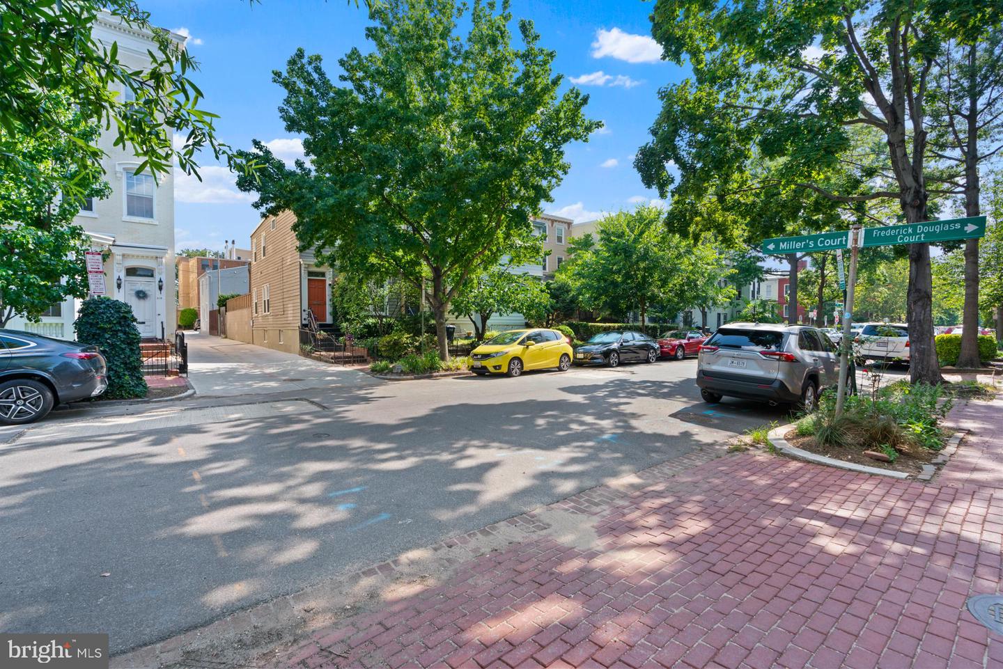 320 A ST NE, WASHINGTON, District Of Columbia 20002, 3 Bedrooms Bedrooms, ,2 BathroomsBathrooms,Residential,For sale,320 A ST NE,DCDC2206598 MLS # DCDC2206598