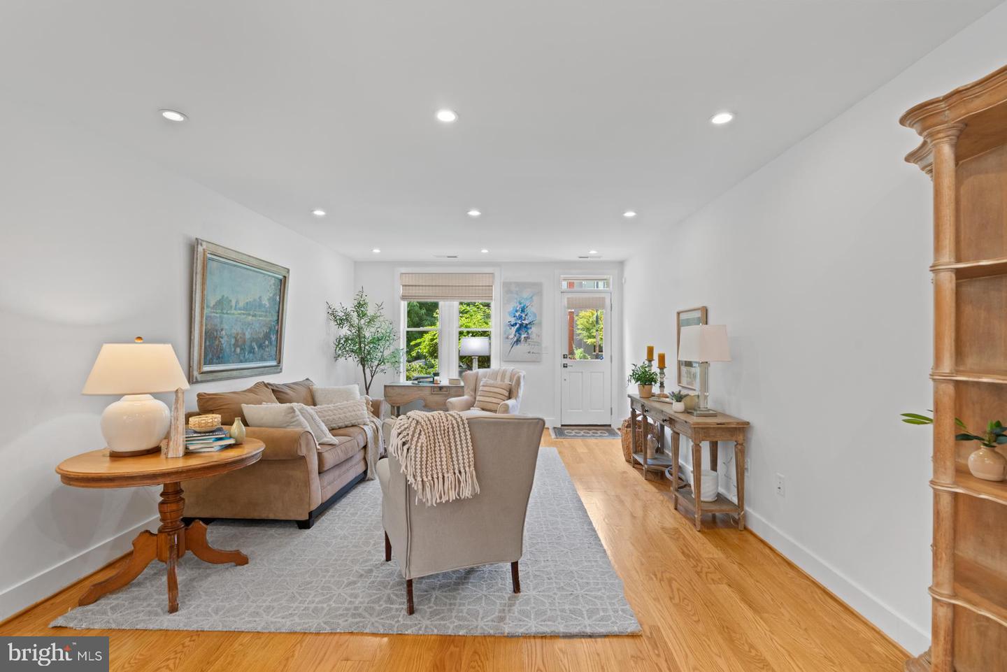 320 A ST NE, WASHINGTON, District Of Columbia 20002, 3 Bedrooms Bedrooms, ,2 BathroomsBathrooms,Residential,For sale,320 A ST NE,DCDC2206598 MLS # DCDC2206598