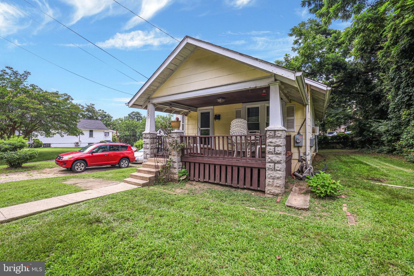 3222 M ST SE, WASHINGTON, District Of Columbia 20019, 3 Bedrooms Bedrooms, ,1 BathroomBathrooms,Residential,For sale,3222 M ST SE,DCDC2206640 MLS # DCDC2206640