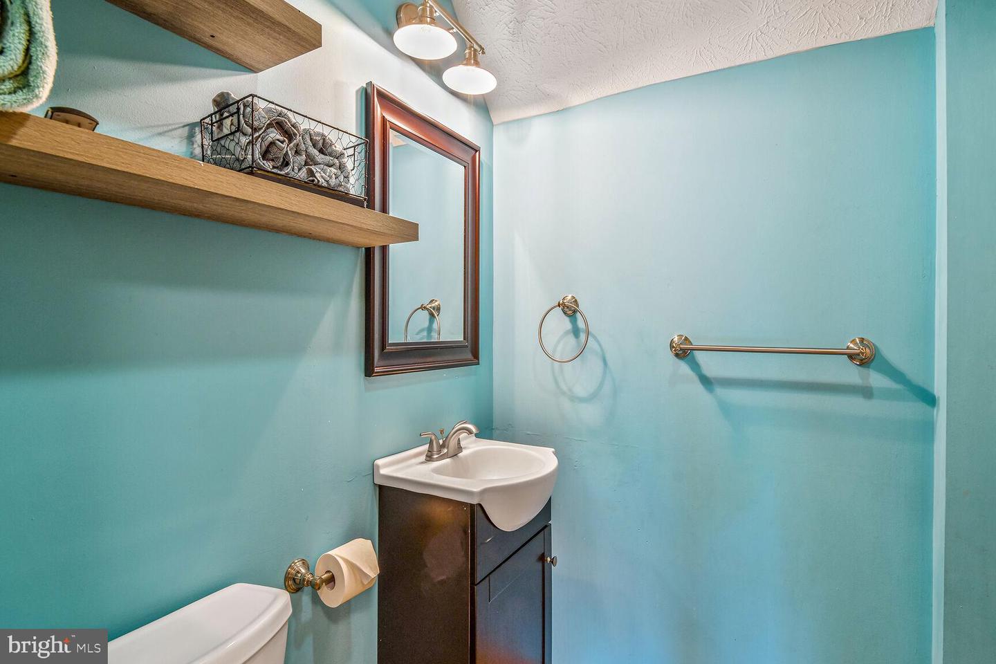 1903 BUCK MOUNTAIN RD, BENTONVILLE, Virginia 22610, 4 Bedrooms Bedrooms, ,3 BathroomsBathrooms,Residential,For sale,1903 BUCK MOUNTAIN RD,VAWR2011536 MLS # VAWR2011536