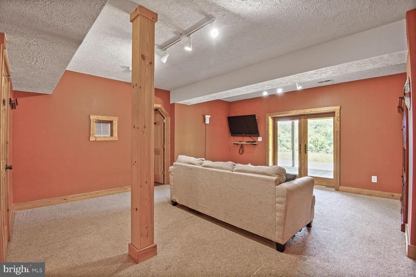 1903 BUCK MOUNTAIN RD, BENTONVILLE, Virginia 22610, 4 Bedrooms Bedrooms, ,3 BathroomsBathrooms,Residential,For sale,1903 BUCK MOUNTAIN RD,VAWR2011536 MLS # VAWR2011536