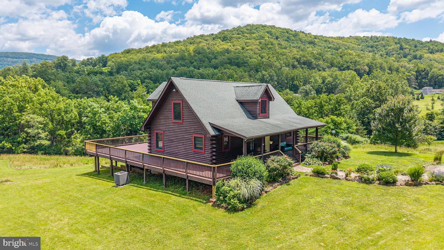 1903 BUCK MOUNTAIN RD, BENTONVILLE, Virginia 22610, 4 Bedrooms Bedrooms, ,3 BathroomsBathrooms,Residential,For sale,1903 BUCK MOUNTAIN RD,VAWR2011536 MLS # VAWR2011536