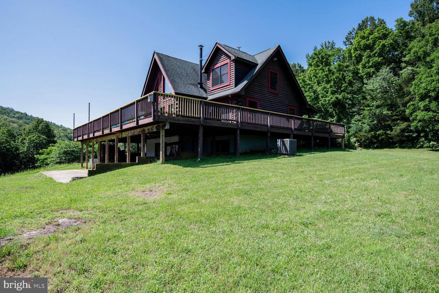 1903 BUCK MOUNTAIN RD, BENTONVILLE, Virginia 22610, 4 Bedrooms Bedrooms, ,3 BathroomsBathrooms,Residential,For sale,1903 BUCK MOUNTAIN RD,VAWR2011536 MLS # VAWR2011536