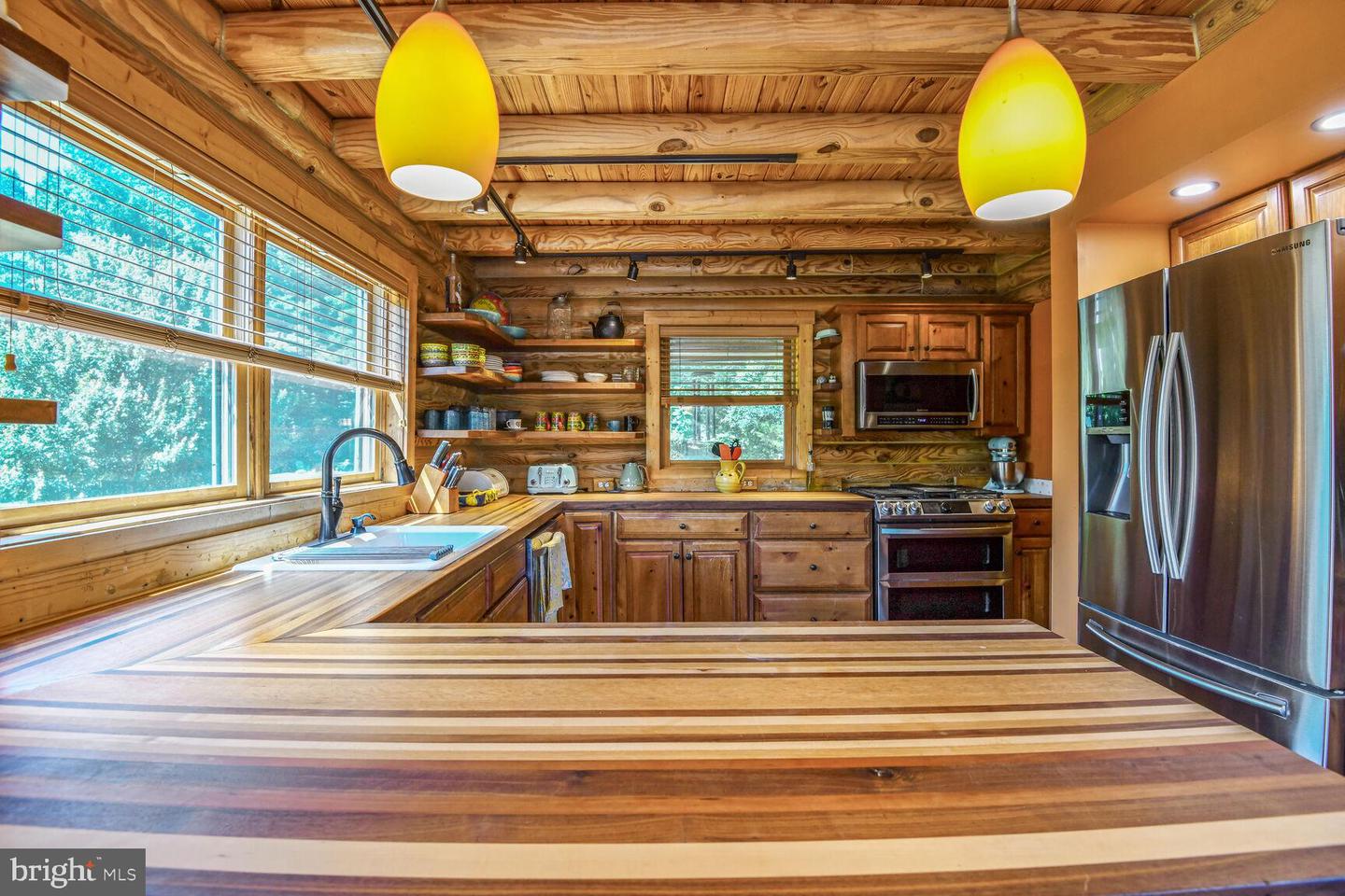 1903 BUCK MOUNTAIN RD, BENTONVILLE, Virginia 22610, 4 Bedrooms Bedrooms, ,3 BathroomsBathrooms,Residential,For sale,1903 BUCK MOUNTAIN RD,VAWR2011536 MLS # VAWR2011536