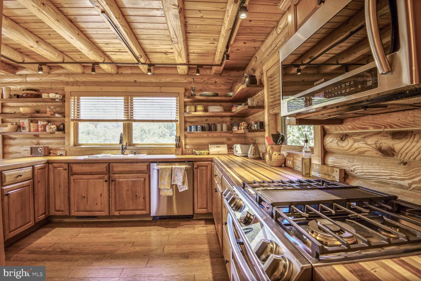 1903 BUCK MOUNTAIN RD, BENTONVILLE, Virginia 22610, 4 Bedrooms Bedrooms, ,3 BathroomsBathrooms,Residential,For sale,1903 BUCK MOUNTAIN RD,VAWR2011536 MLS # VAWR2011536
