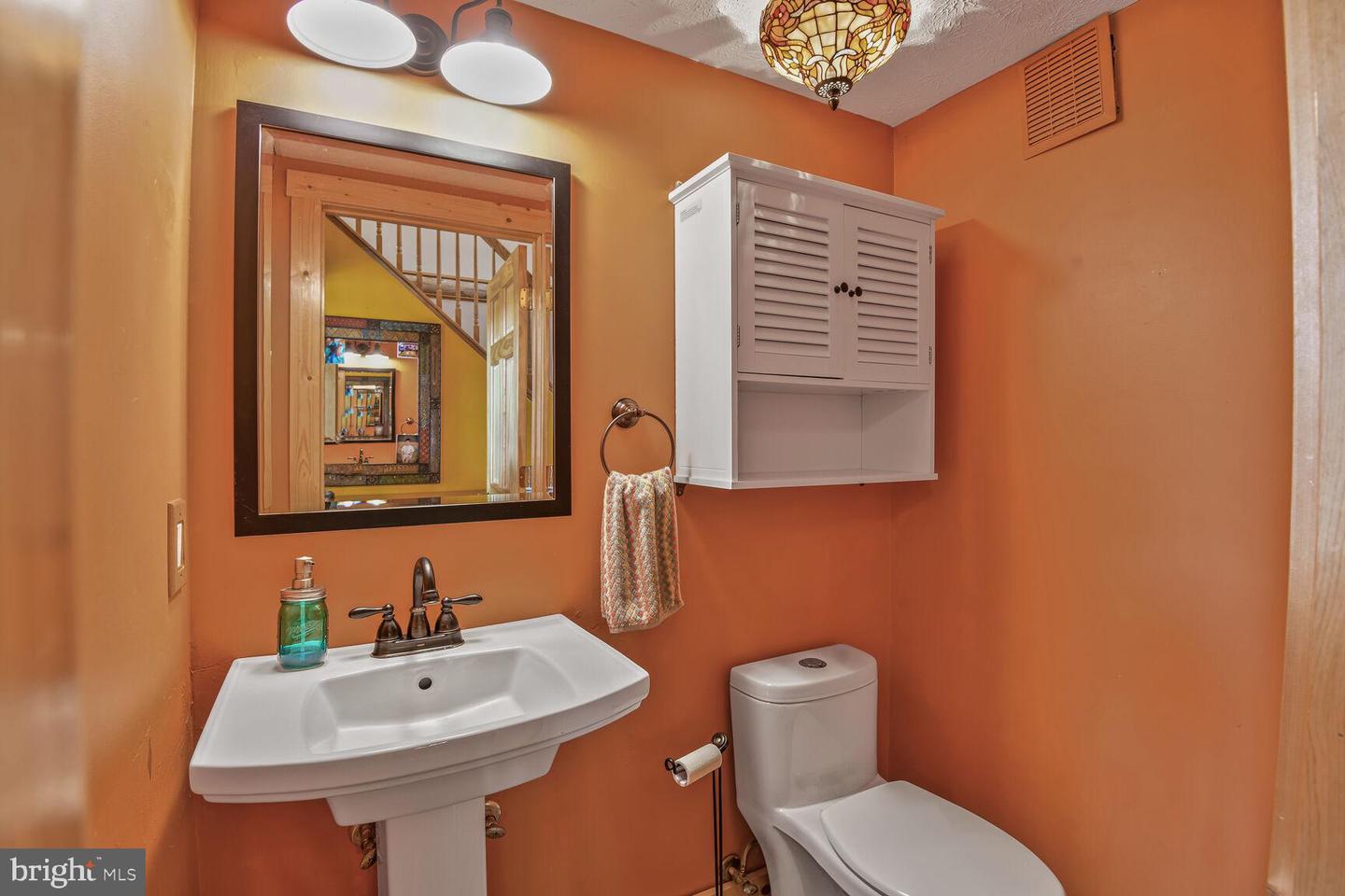 1903 BUCK MOUNTAIN RD, BENTONVILLE, Virginia 22610, 4 Bedrooms Bedrooms, ,3 BathroomsBathrooms,Residential,For sale,1903 BUCK MOUNTAIN RD,VAWR2011536 MLS # VAWR2011536