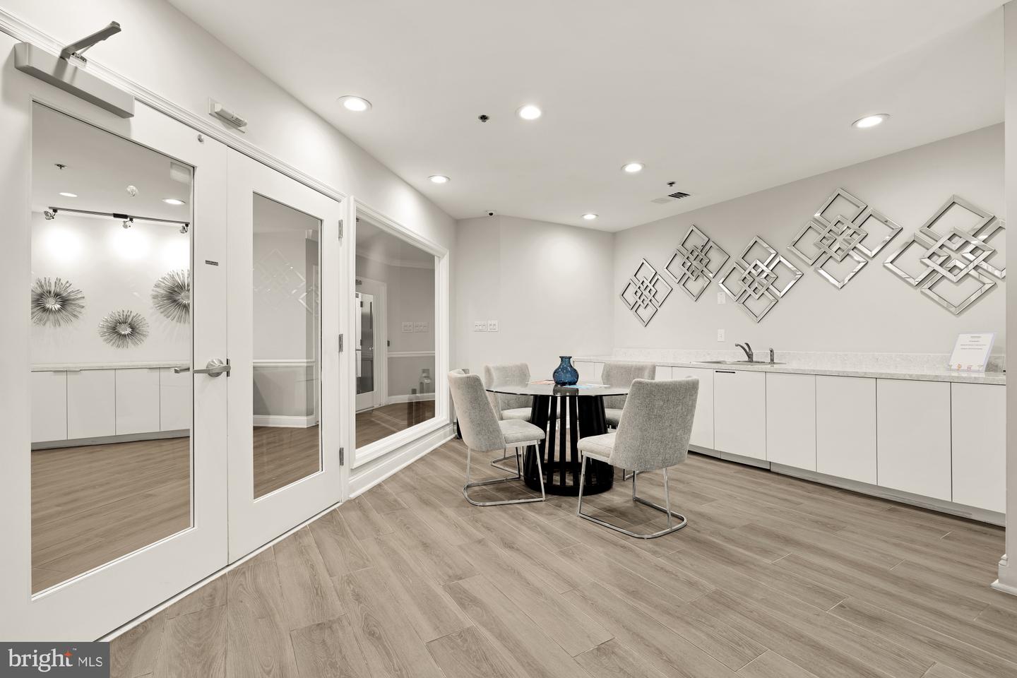 1024 N UTAH ST #616, ARLINGTON, Virginia 22201, 1 Bedroom Bedrooms, ,1 BathroomBathrooms,Residential,For sale,1024 N UTAH ST #616,VAAR2059550 MLS # VAAR2059550
