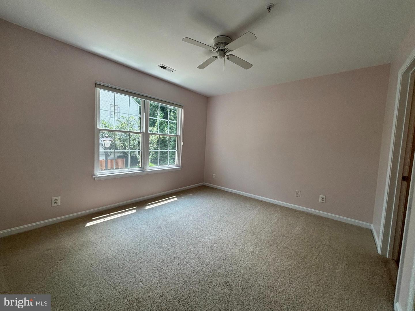 12491 HAYES CT #303, FAIRFAX, Virginia 22033, 2 Bedrooms Bedrooms, ,2 BathroomsBathrooms,Residential,For sale,12491 HAYES CT #303,VAFX2249190 MLS # VAFX2249190