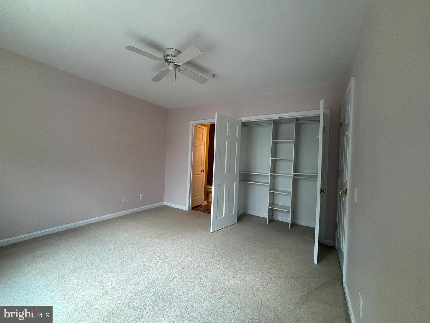 12491 HAYES CT #303, FAIRFAX, Virginia 22033, 2 Bedrooms Bedrooms, ,2 BathroomsBathrooms,Residential,For sale,12491 HAYES CT #303,VAFX2249190 MLS # VAFX2249190