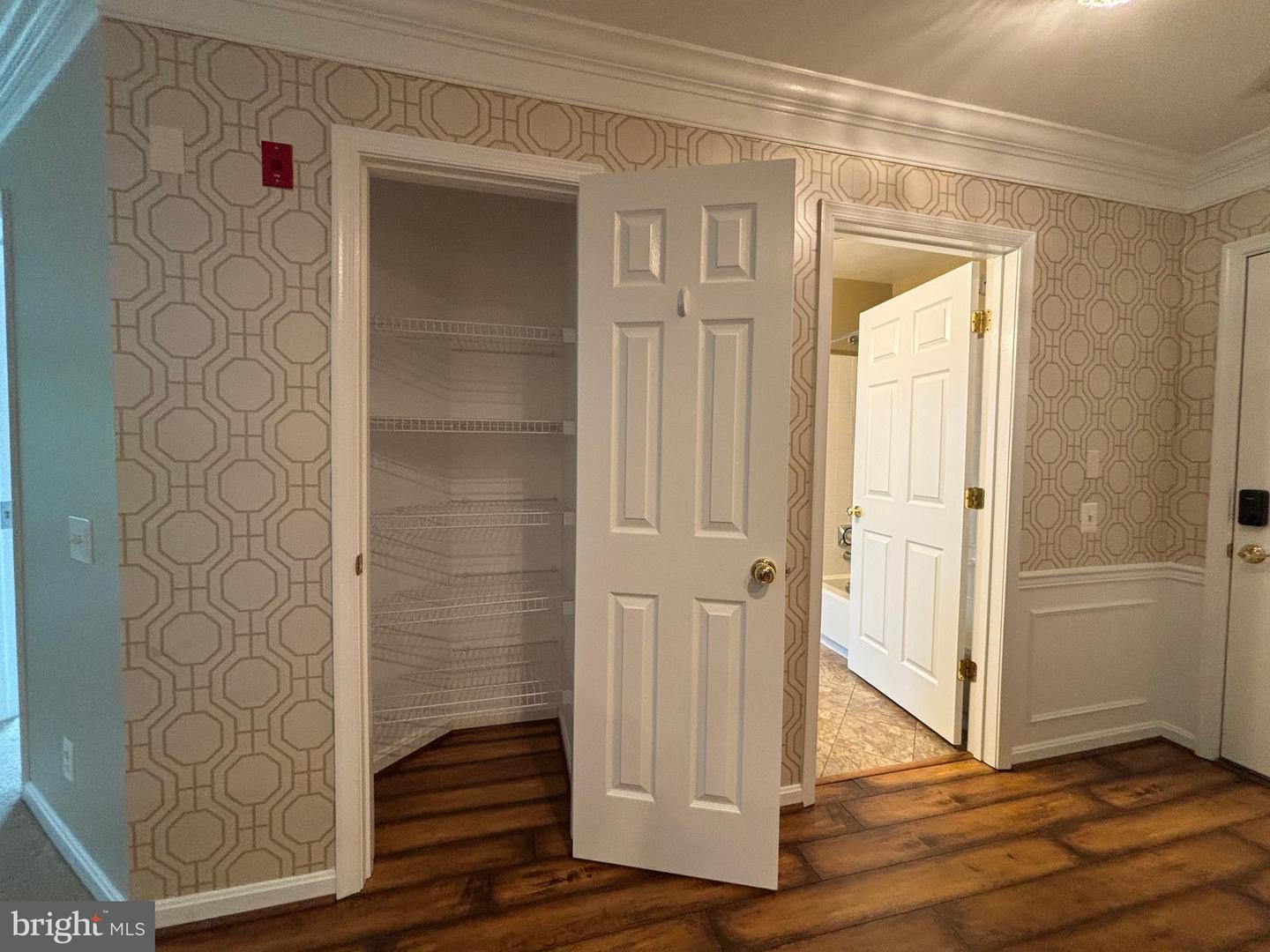12491 HAYES CT #303, FAIRFAX, Virginia 22033, 2 Bedrooms Bedrooms, ,2 BathroomsBathrooms,Residential,For sale,12491 HAYES CT #303,VAFX2249190 MLS # VAFX2249190