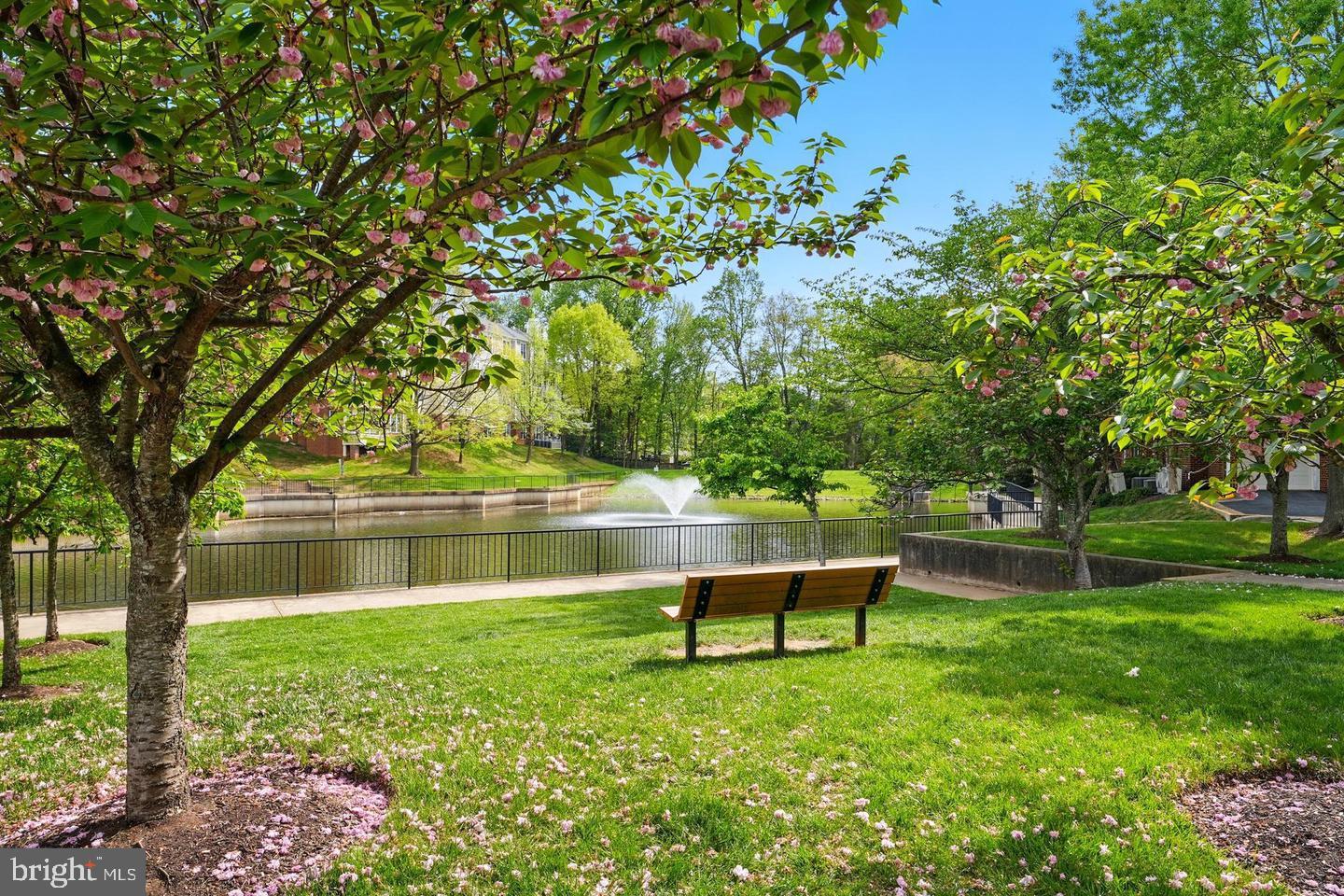 12491 HAYES CT #303, FAIRFAX, Virginia 22033, 2 Bedrooms Bedrooms, ,2 BathroomsBathrooms,Residential,For sale,12491 HAYES CT #303,VAFX2249190 MLS # VAFX2249190
