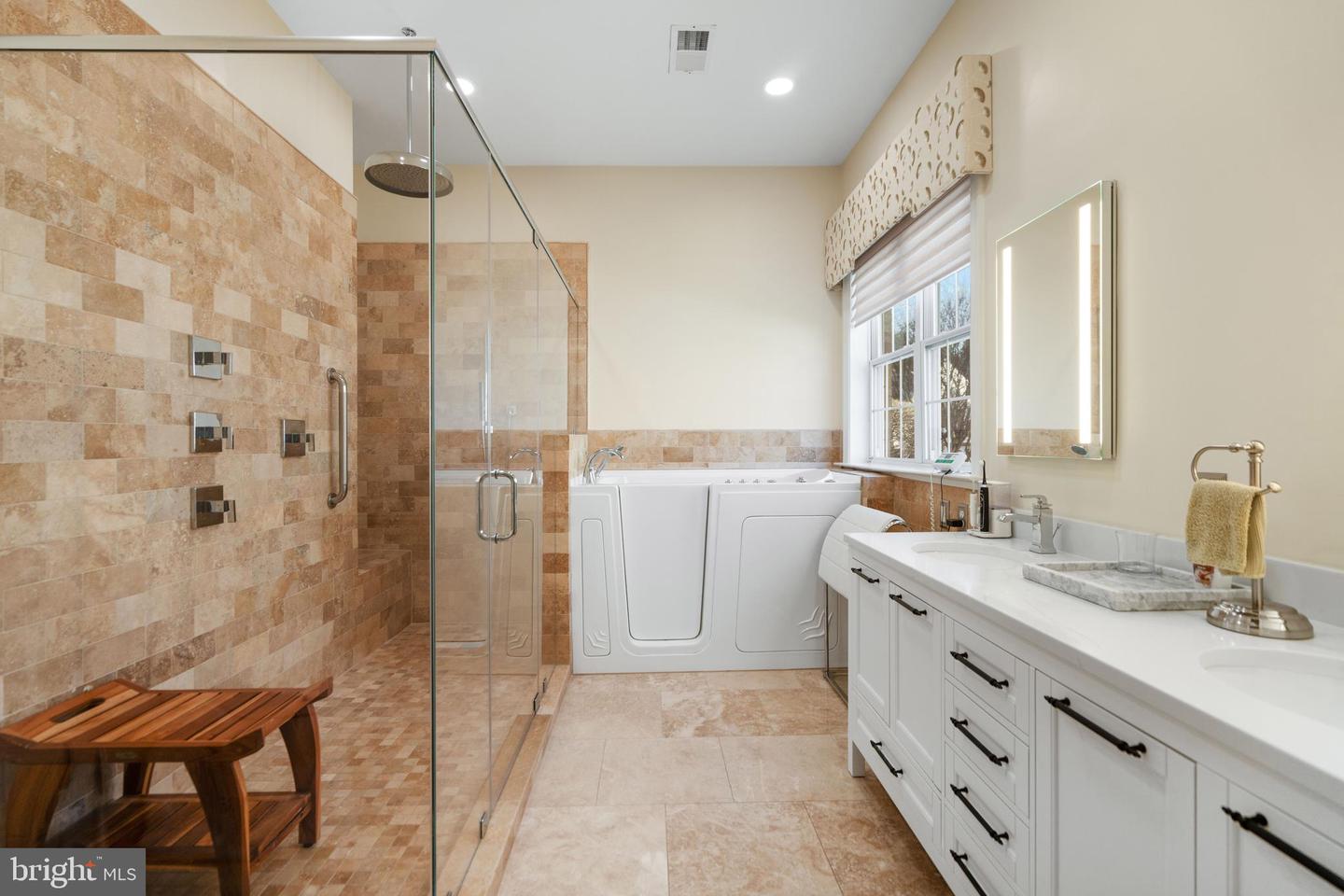 15476 CHAMPIONSHIP DR, HAYMARKET, Virginia 20169, 3 Bedrooms Bedrooms, ,3 BathroomsBathrooms,Residential,For sale,15476 CHAMPIONSHIP DR,VAPW2097556 MLS # VAPW2097556