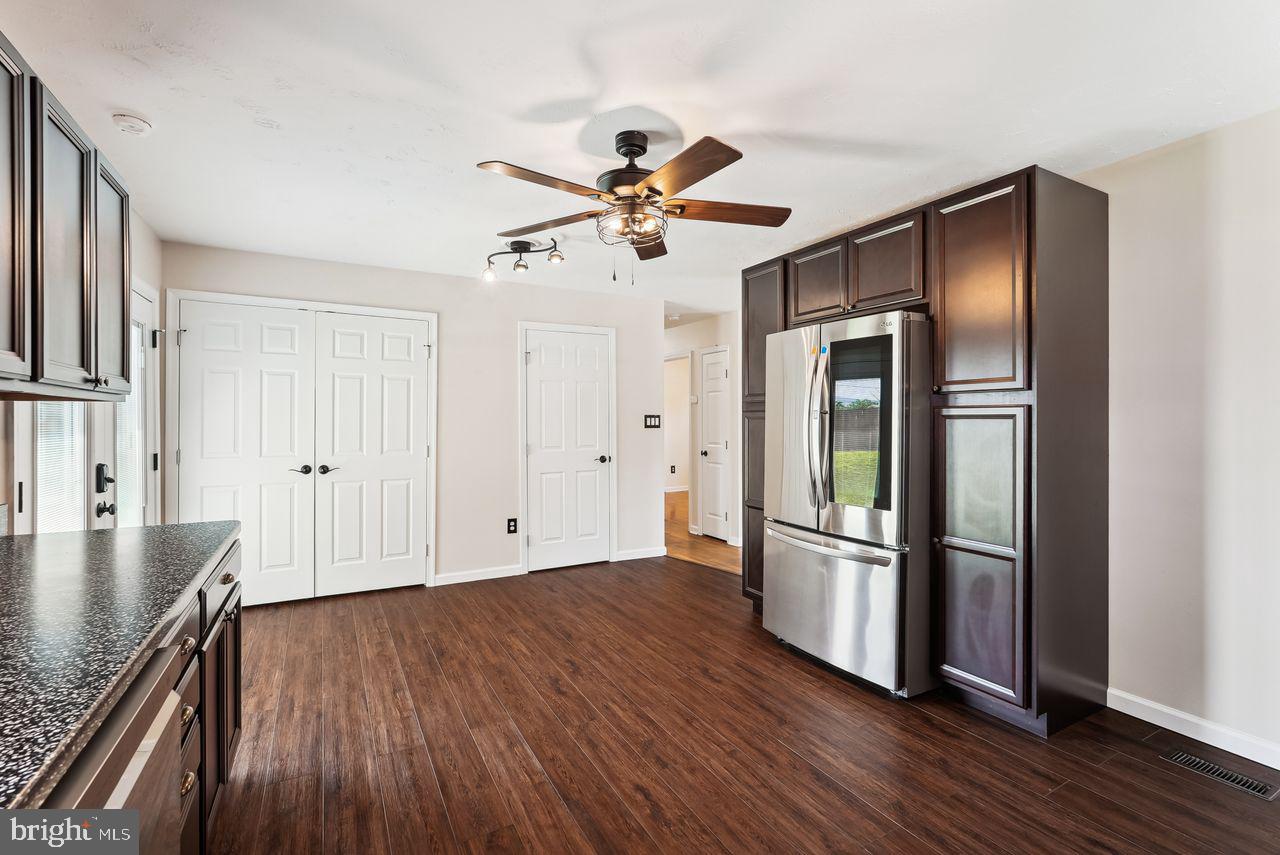 1101 VIRGINIA AVE, FRONT ROYAL, Virginia 22630, 3 Bedrooms Bedrooms, ,2 BathroomsBathrooms,Residential,For sale,1101 VIRGINIA AVE,VAWR2011546 MLS # VAWR2011546