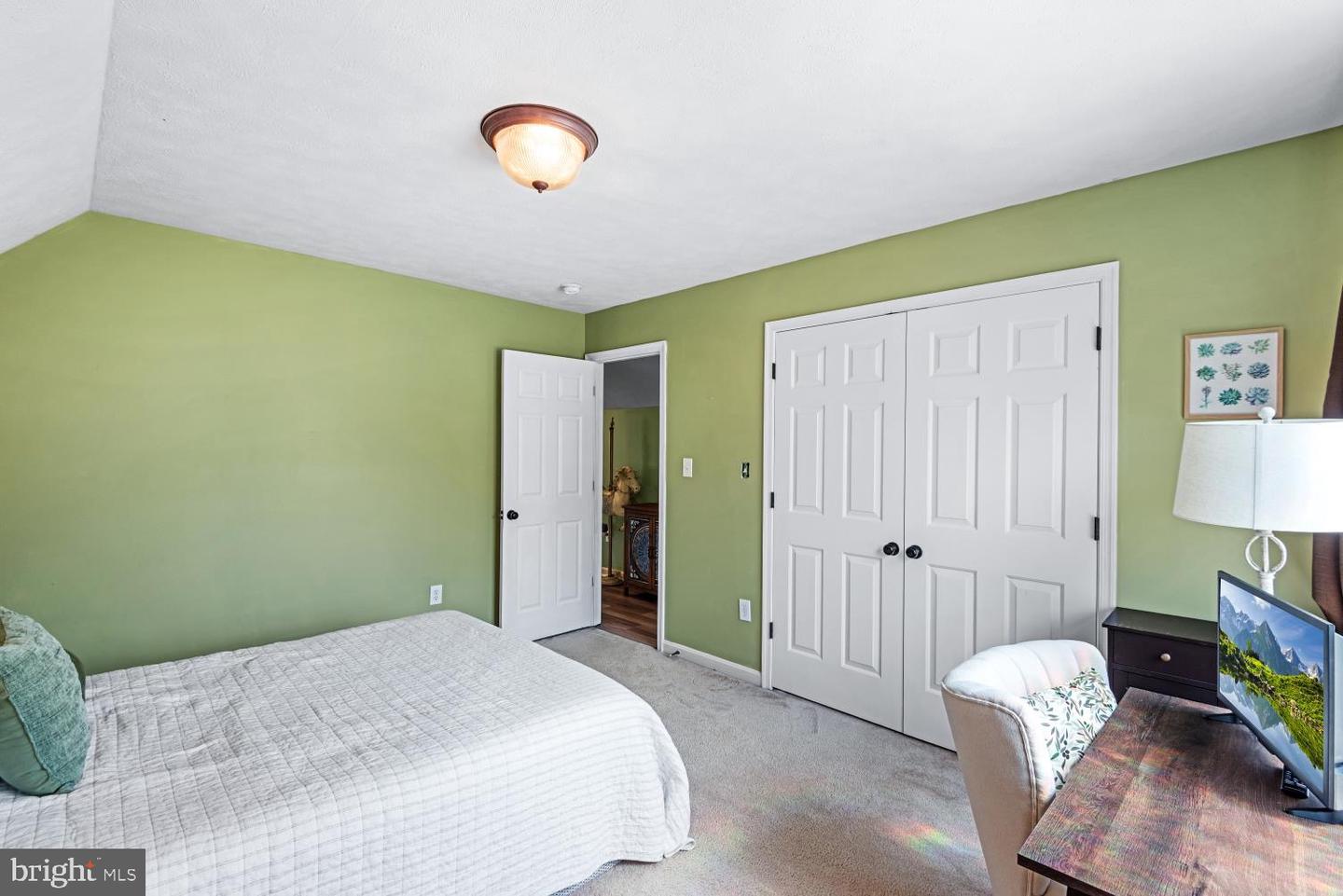 301 3RD STREET, COLONIAL BEACH, Virginia 22443, 3 Bedrooms Bedrooms, 9 Rooms Rooms,2 BathroomsBathrooms,Residential,For sale,301 3RD STREET,VAWE2009172 MLS # VAWE2009172