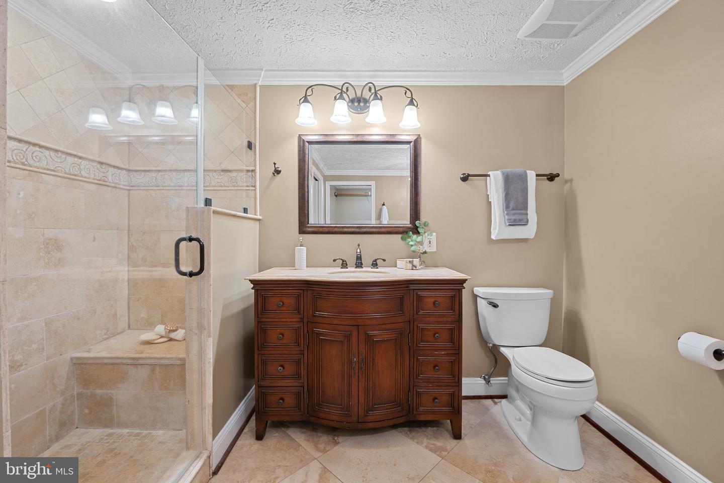8695 YOUNG CT, SPRINGFIELD, Virginia 22153, 4 Bedrooms Bedrooms, ,3 BathroomsBathrooms,Residential,For sale,8695 YOUNG CT,VAFX2249308 MLS # VAFX2249308