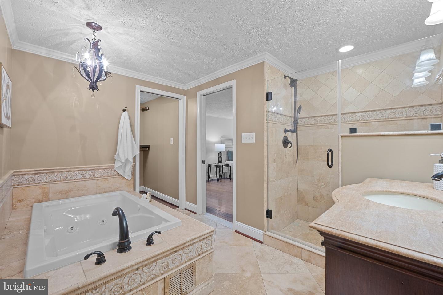 8695 YOUNG CT, SPRINGFIELD, Virginia 22153, 4 Bedrooms Bedrooms, ,3 BathroomsBathrooms,Residential,For sale,8695 YOUNG CT,VAFX2249308 MLS # VAFX2249308