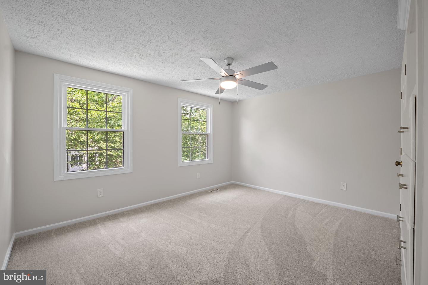 8695 YOUNG CT, SPRINGFIELD, Virginia 22153, 4 Bedrooms Bedrooms, ,3 BathroomsBathrooms,Residential,For sale,8695 YOUNG CT,VAFX2249308 MLS # VAFX2249308