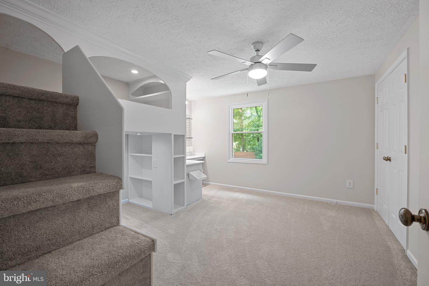 8695 YOUNG CT, SPRINGFIELD, Virginia 22153, 4 Bedrooms Bedrooms, ,3 BathroomsBathrooms,Residential,For sale,8695 YOUNG CT,VAFX2249308 MLS # VAFX2249308