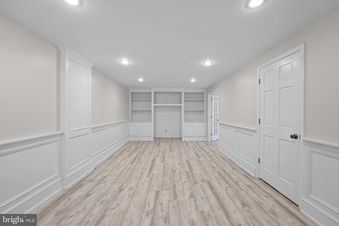 8695 YOUNG CT, SPRINGFIELD, Virginia 22153, 4 Bedrooms Bedrooms, ,3 BathroomsBathrooms,Residential,For sale,8695 YOUNG CT,VAFX2249308 MLS # VAFX2249308