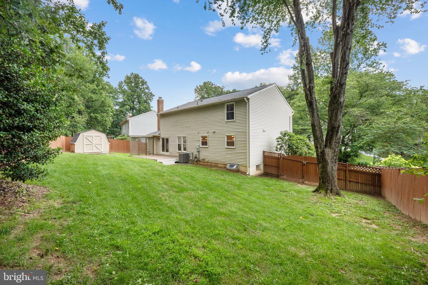 8695 YOUNG CT, SPRINGFIELD, Virginia 22153, 4 Bedrooms Bedrooms, ,3 BathroomsBathrooms,Residential,For sale,8695 YOUNG CT,VAFX2249308 MLS # VAFX2249308