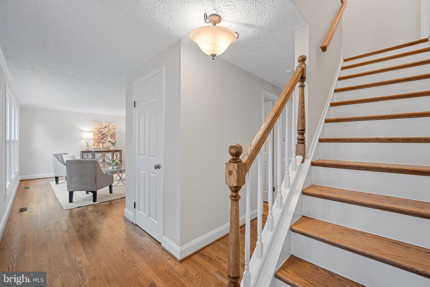 8695 YOUNG CT, SPRINGFIELD, Virginia 22153, 4 Bedrooms Bedrooms, ,3 BathroomsBathrooms,Residential,For sale,8695 YOUNG CT,VAFX2249308 MLS # VAFX2249308