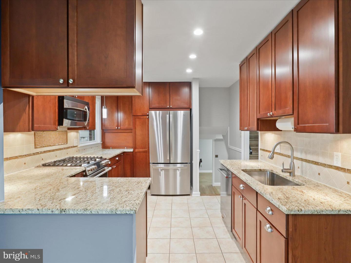8323 BLOWING ROCK RD, ALEXANDRIA, Virginia 22309, 4 Bedrooms Bedrooms, ,2 BathroomsBathrooms,Residential,For sale,8323 BLOWING ROCK RD,VAFX2249344 MLS # VAFX2249344