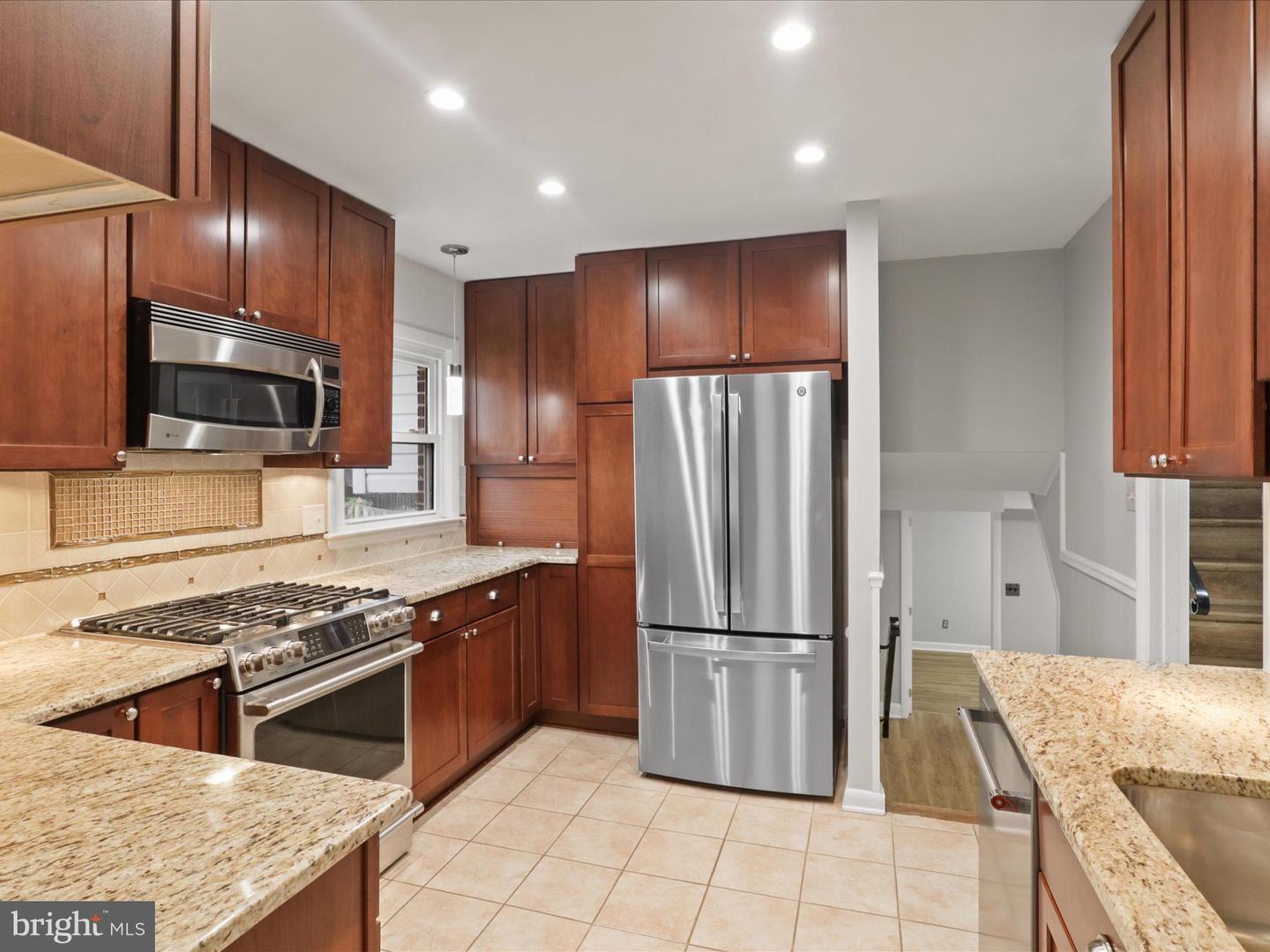 8323 BLOWING ROCK RD, ALEXANDRIA, Virginia 22309, 4 Bedrooms Bedrooms, ,2 BathroomsBathrooms,Residential,For sale,8323 BLOWING ROCK RD,VAFX2249344 MLS # VAFX2249344