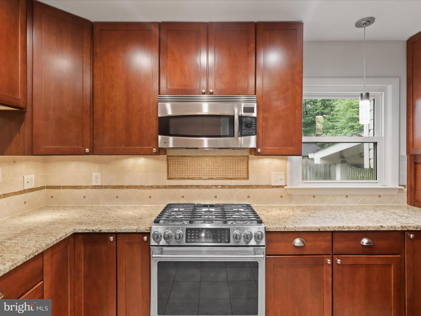 8323 BLOWING ROCK RD, ALEXANDRIA, Virginia 22309, 4 Bedrooms Bedrooms, ,2 BathroomsBathrooms,Residential,For sale,8323 BLOWING ROCK RD,VAFX2249344 MLS # VAFX2249344