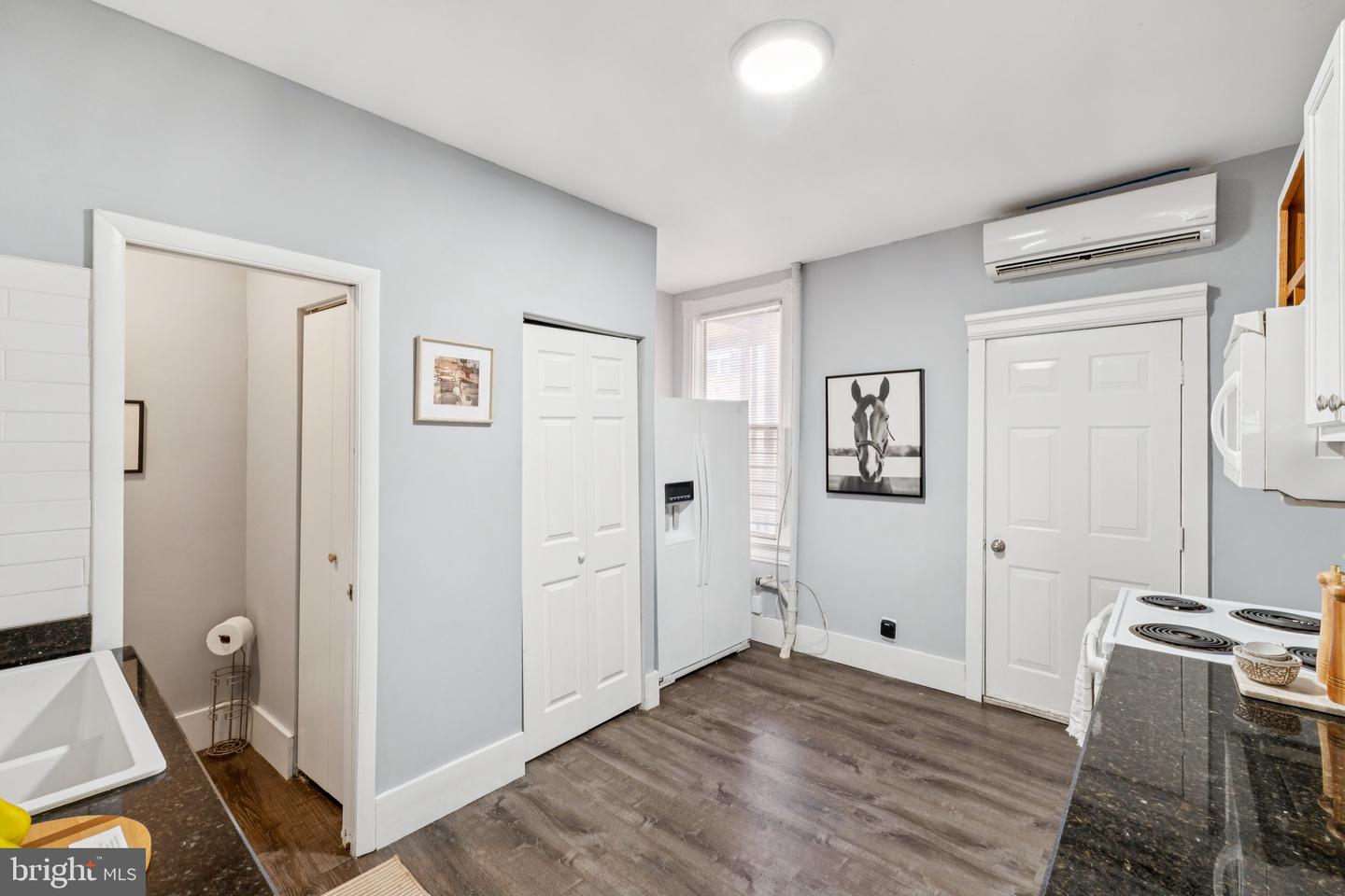913 COLUMBIA RD NW, WASHINGTON, District Of Columbia 20001, 4 Bedrooms Bedrooms, ,3 BathroomsBathrooms,Residential,For sale,913 COLUMBIA RD NW,DCDC2206878 MLS # DCDC2206878