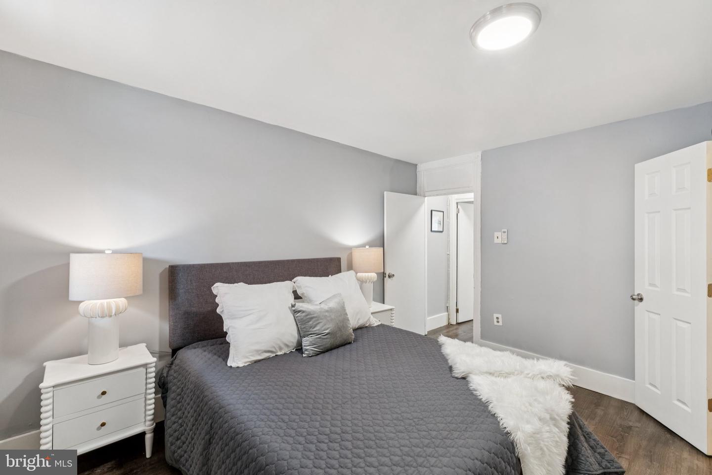 913 COLUMBIA RD NW, WASHINGTON, District Of Columbia 20001, 4 Bedrooms Bedrooms, ,3 BathroomsBathrooms,Residential,For sale,913 COLUMBIA RD NW,DCDC2206878 MLS # DCDC2206878