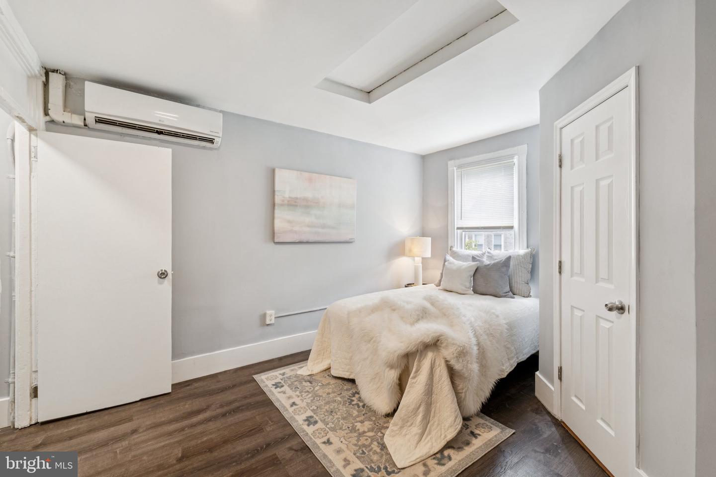 913 COLUMBIA RD NW, WASHINGTON, District Of Columbia 20001, 4 Bedrooms Bedrooms, ,3 BathroomsBathrooms,Residential,For sale,913 COLUMBIA RD NW,DCDC2206878 MLS # DCDC2206878