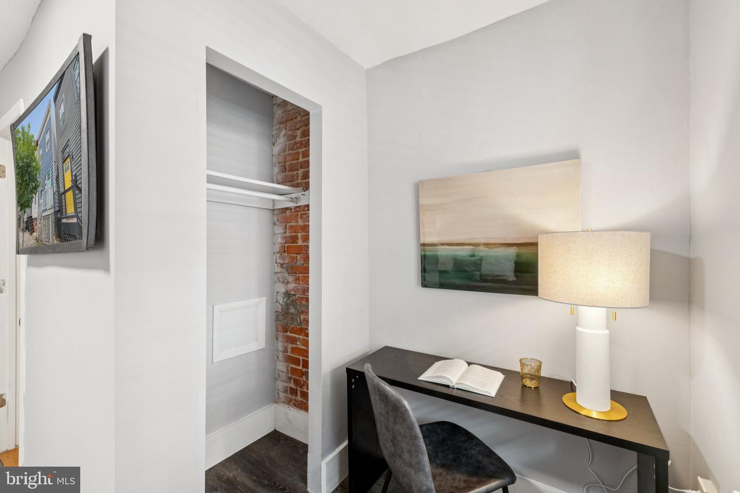 913 COLUMBIA RD NW, WASHINGTON, District Of Columbia 20001, 4 Bedrooms Bedrooms, ,3 BathroomsBathrooms,Residential,For sale,913 COLUMBIA RD NW,DCDC2206878 MLS # DCDC2206878