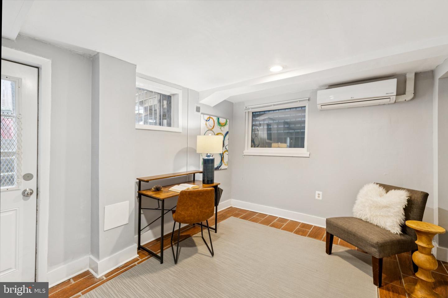 913 COLUMBIA RD NW, WASHINGTON, District Of Columbia 20001, 4 Bedrooms Bedrooms, ,3 BathroomsBathrooms,Residential,For sale,913 COLUMBIA RD NW,DCDC2206878 MLS # DCDC2206878