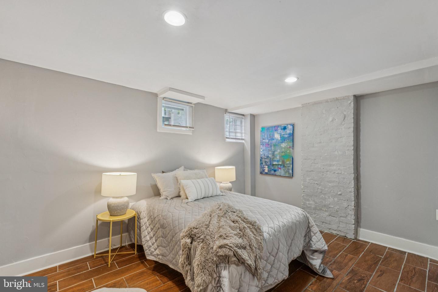 913 COLUMBIA RD NW, WASHINGTON, District Of Columbia 20001, 4 Bedrooms Bedrooms, ,3 BathroomsBathrooms,Residential,For sale,913 COLUMBIA RD NW,DCDC2206878 MLS # DCDC2206878