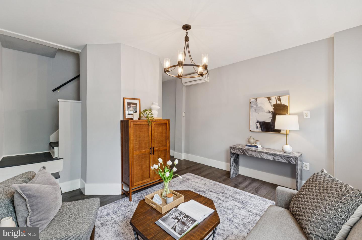 913 COLUMBIA RD NW, WASHINGTON, District Of Columbia 20001, 4 Bedrooms Bedrooms, ,3 BathroomsBathrooms,Residential,For sale,913 COLUMBIA RD NW,DCDC2206878 MLS # DCDC2206878