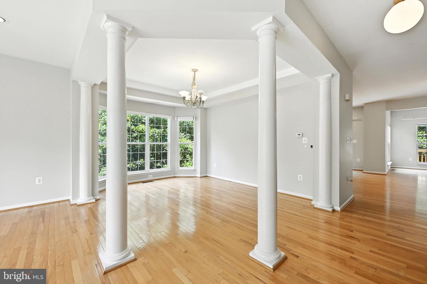 13238 MAPLE CREEK LN, CENTREVILLE, Virginia 20120, 3 Bedrooms Bedrooms, ,3 BathroomsBathrooms,Residential,For sale,13238 MAPLE CREEK LN,VAFX2249352 MLS # VAFX2249352