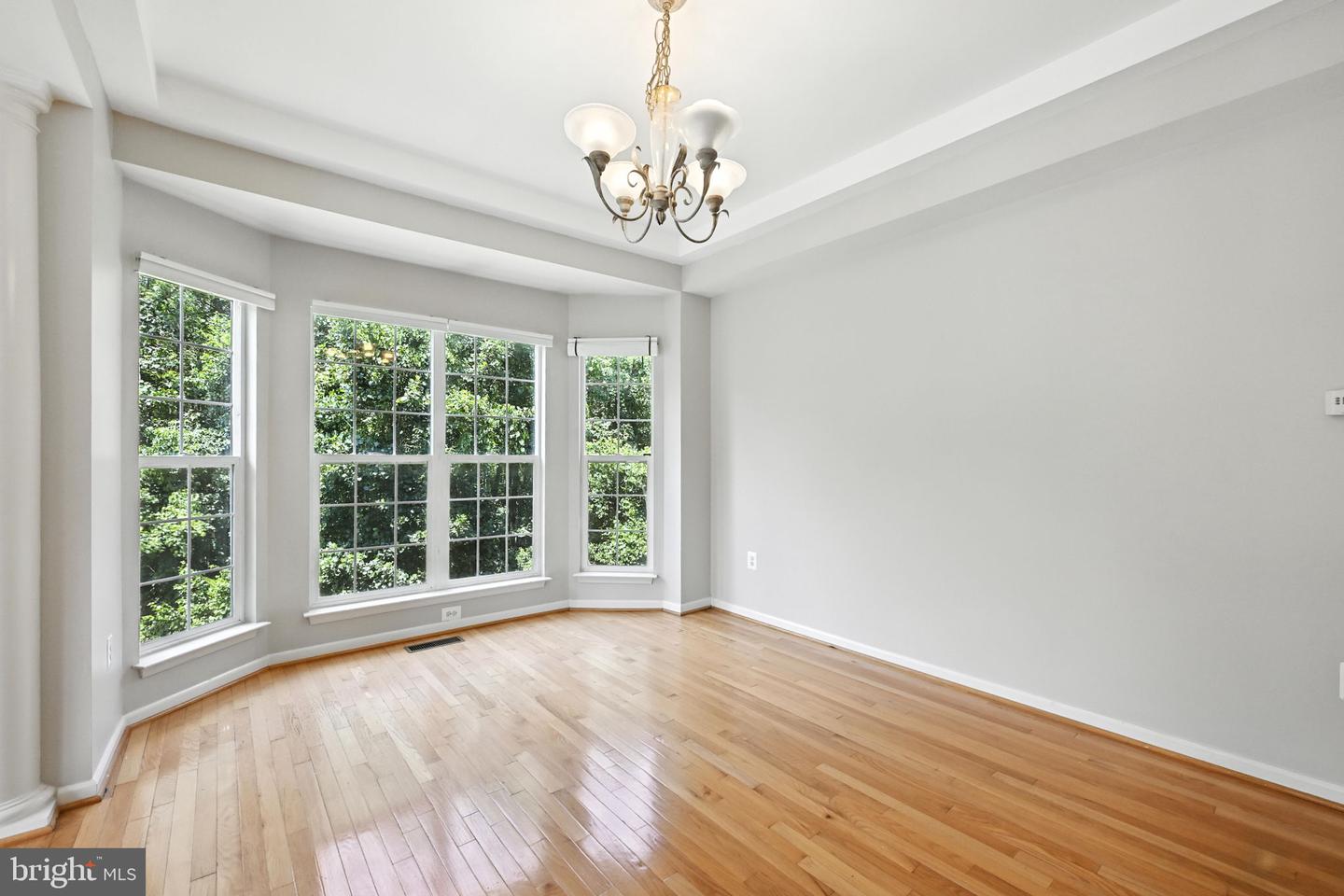 13238 MAPLE CREEK LN, CENTREVILLE, Virginia 20120, 3 Bedrooms Bedrooms, ,3 BathroomsBathrooms,Residential,For sale,13238 MAPLE CREEK LN,VAFX2249352 MLS # VAFX2249352