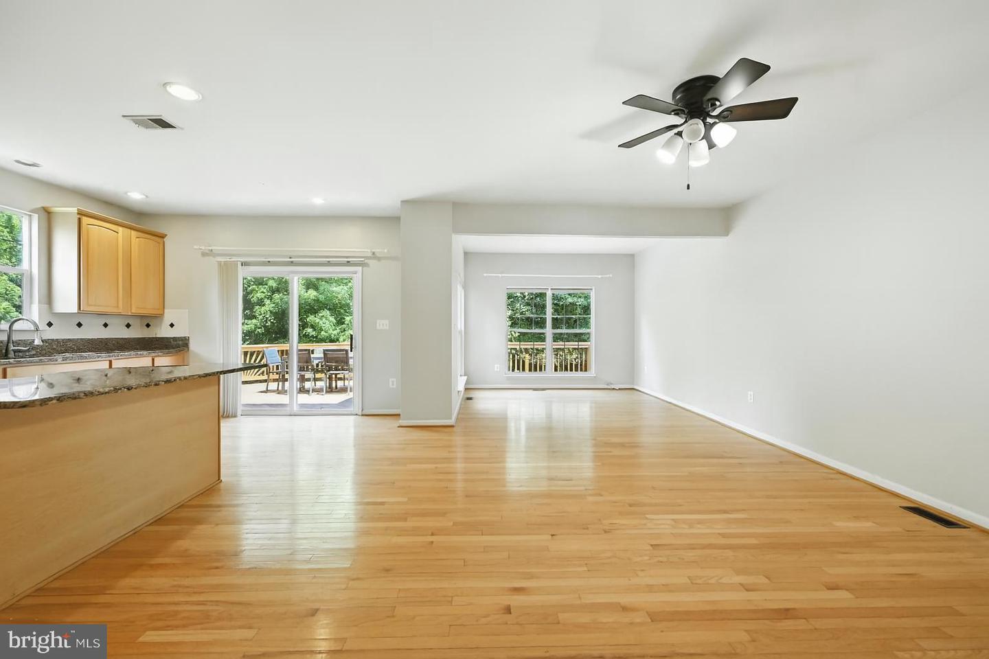 13238 MAPLE CREEK LN, CENTREVILLE, Virginia 20120, 3 Bedrooms Bedrooms, ,3 BathroomsBathrooms,Residential,For sale,13238 MAPLE CREEK LN,VAFX2249352 MLS # VAFX2249352