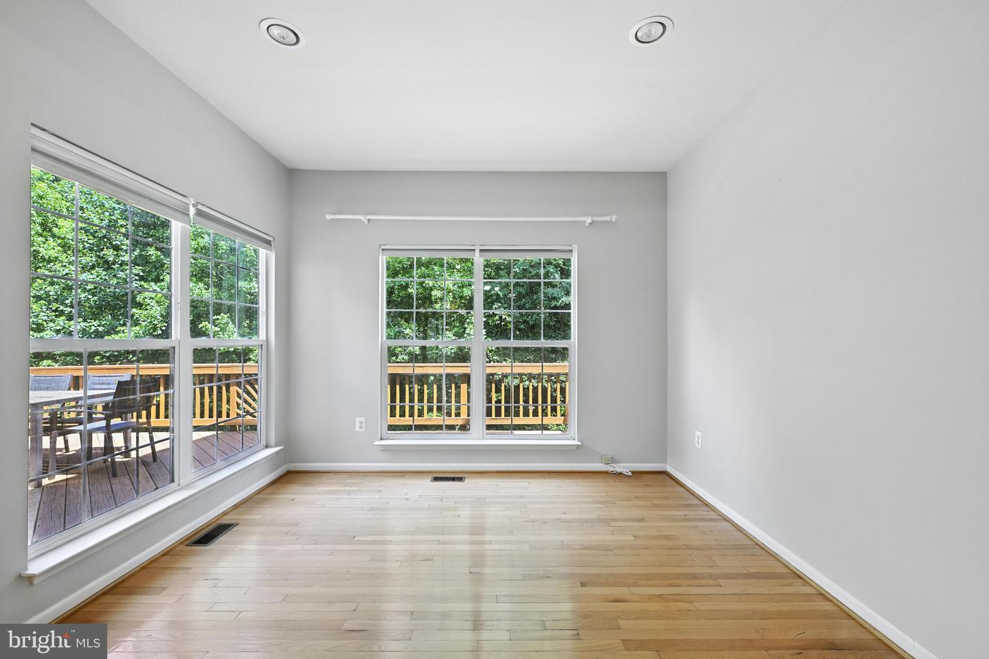 13238 MAPLE CREEK LN, CENTREVILLE, Virginia 20120, 3 Bedrooms Bedrooms, ,3 BathroomsBathrooms,Residential,For sale,13238 MAPLE CREEK LN,VAFX2249352 MLS # VAFX2249352