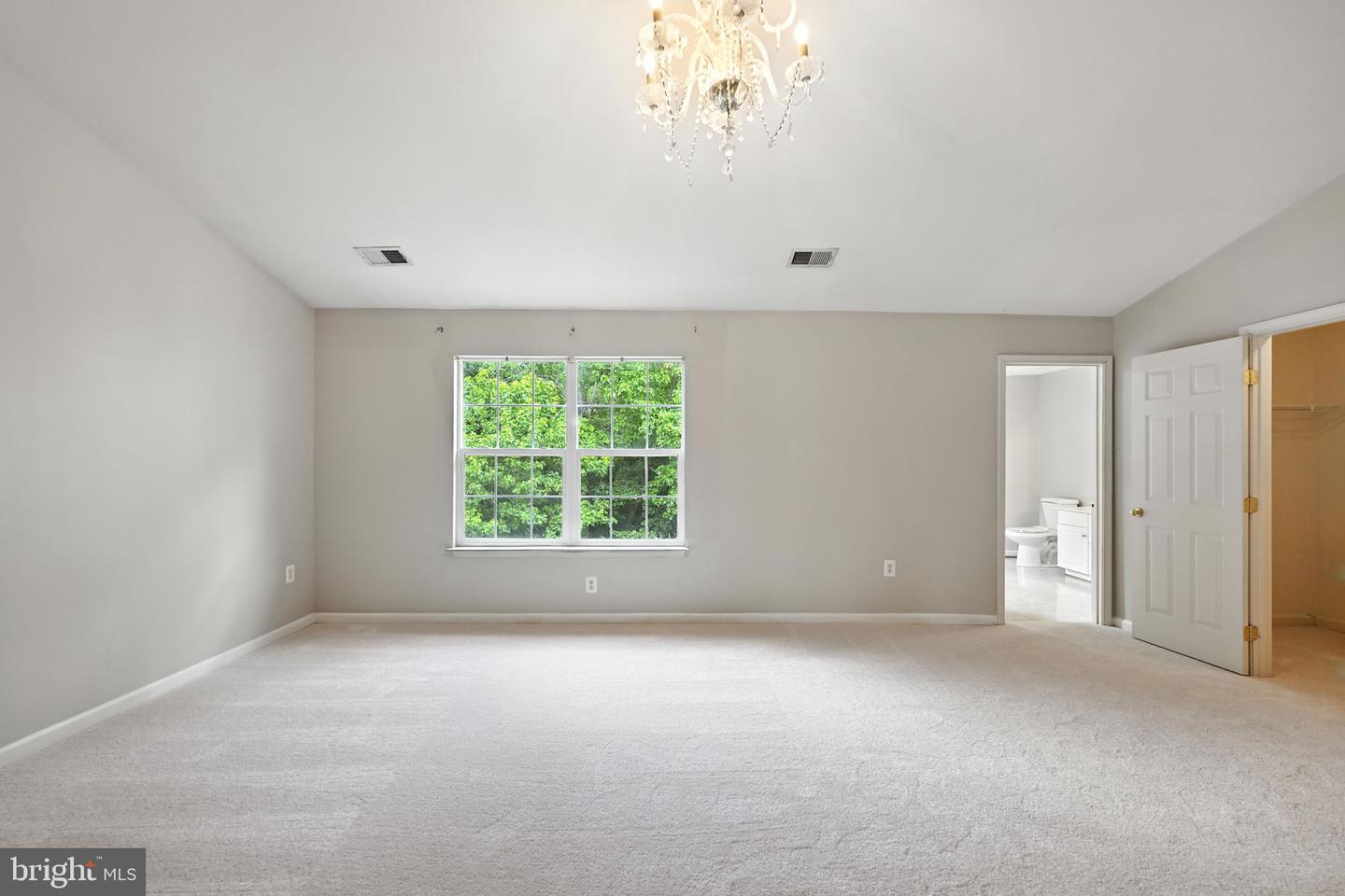 13238 MAPLE CREEK LN, CENTREVILLE, Virginia 20120, 3 Bedrooms Bedrooms, ,3 BathroomsBathrooms,Residential,For sale,13238 MAPLE CREEK LN,VAFX2249352 MLS # VAFX2249352