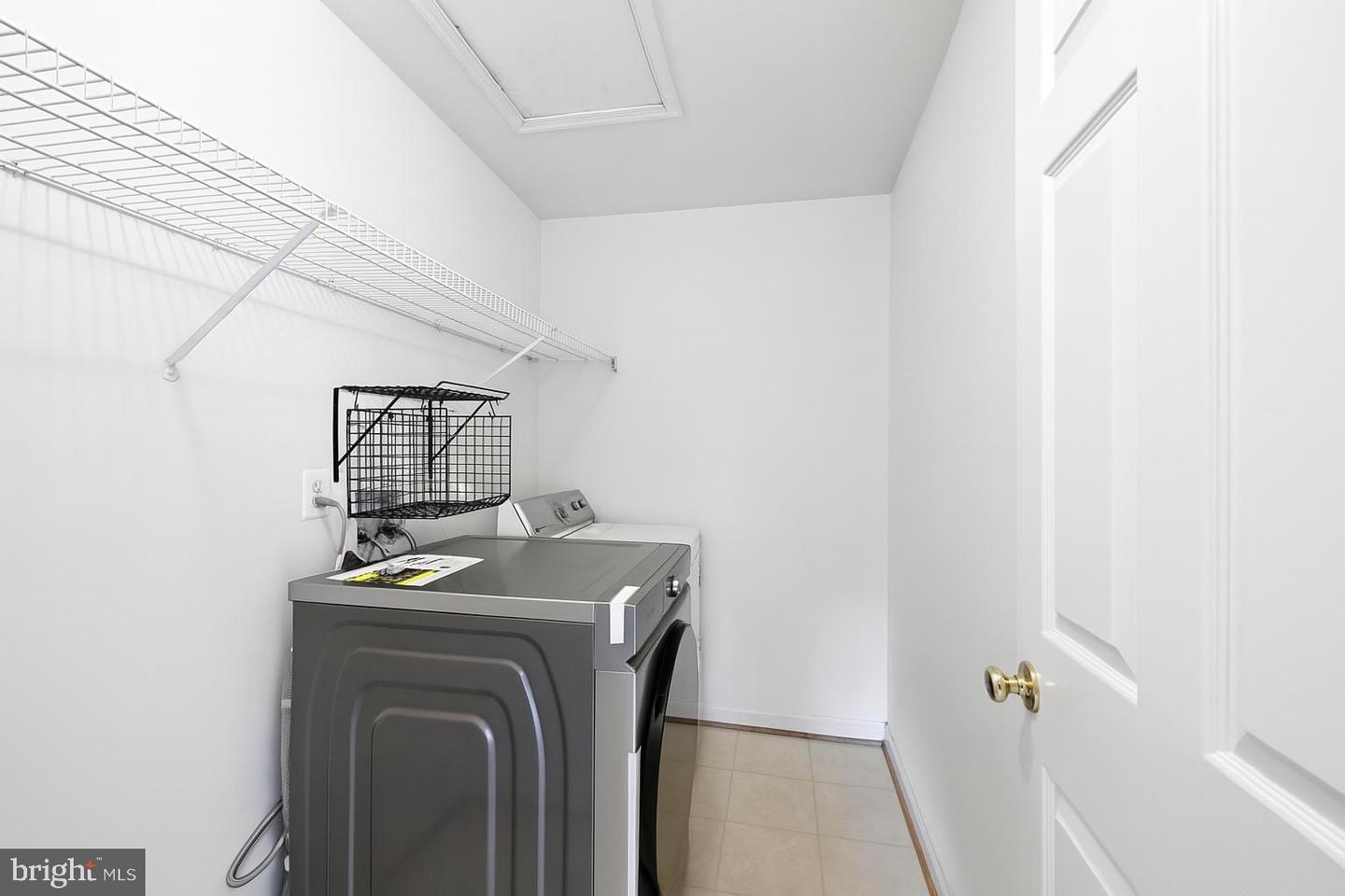 13238 MAPLE CREEK LN, CENTREVILLE, Virginia 20120, 3 Bedrooms Bedrooms, ,3 BathroomsBathrooms,Residential,For sale,13238 MAPLE CREEK LN,VAFX2249352 MLS # VAFX2249352