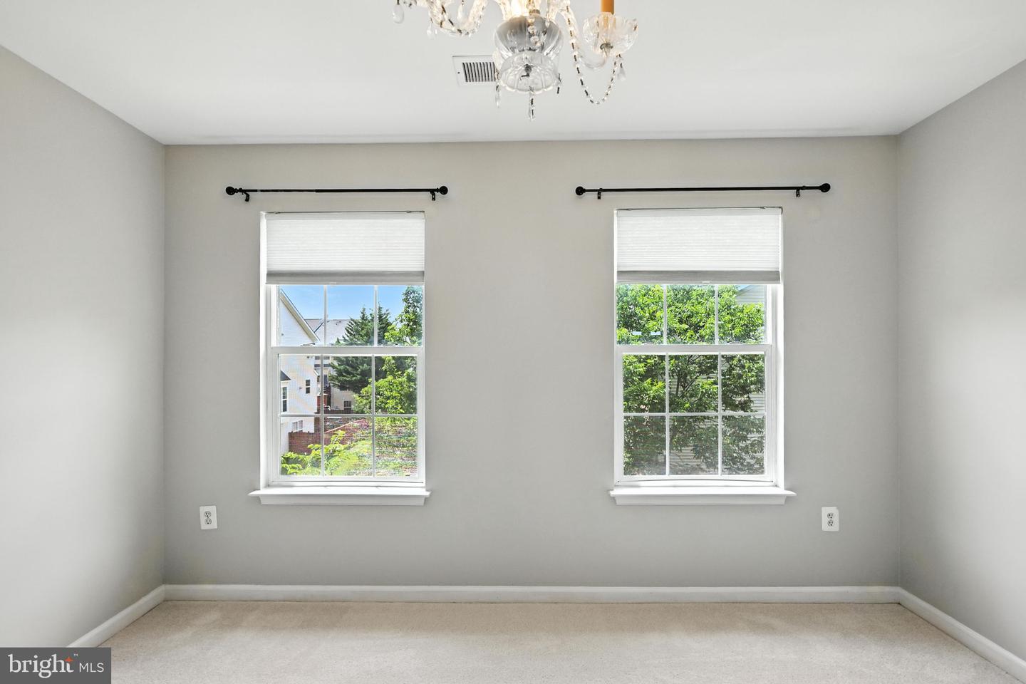 13238 MAPLE CREEK LN, CENTREVILLE, Virginia 20120, 3 Bedrooms Bedrooms, ,3 BathroomsBathrooms,Residential,For sale,13238 MAPLE CREEK LN,VAFX2249352 MLS # VAFX2249352