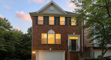13238 MAPLE CREEK LN, CENTREVILLE, Virginia 20120, 3 Bedrooms Bedrooms, ,3 BathroomsBathrooms,Residential,For sale,13238 MAPLE CREEK LN,VAFX2249352 MLS # VAFX2249352