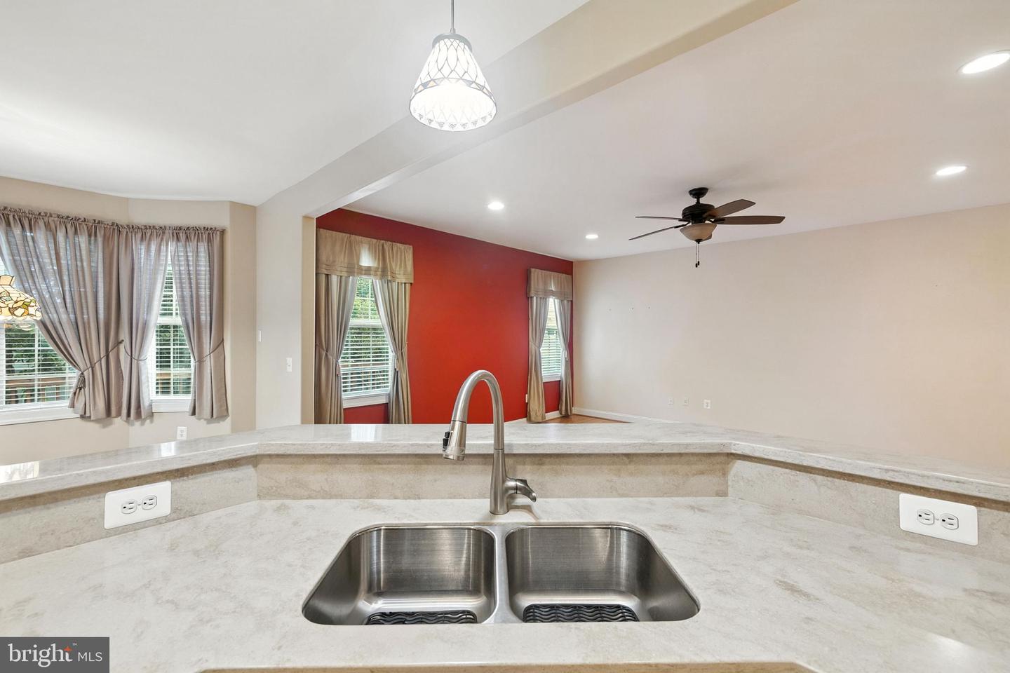125 DEWBERRY DR, WINCHESTER, Virginia 22602, 3 Bedrooms Bedrooms, ,2 BathroomsBathrooms,Residential,For sale,125 DEWBERRY DR,VAFV2035022 MLS # VAFV2035022