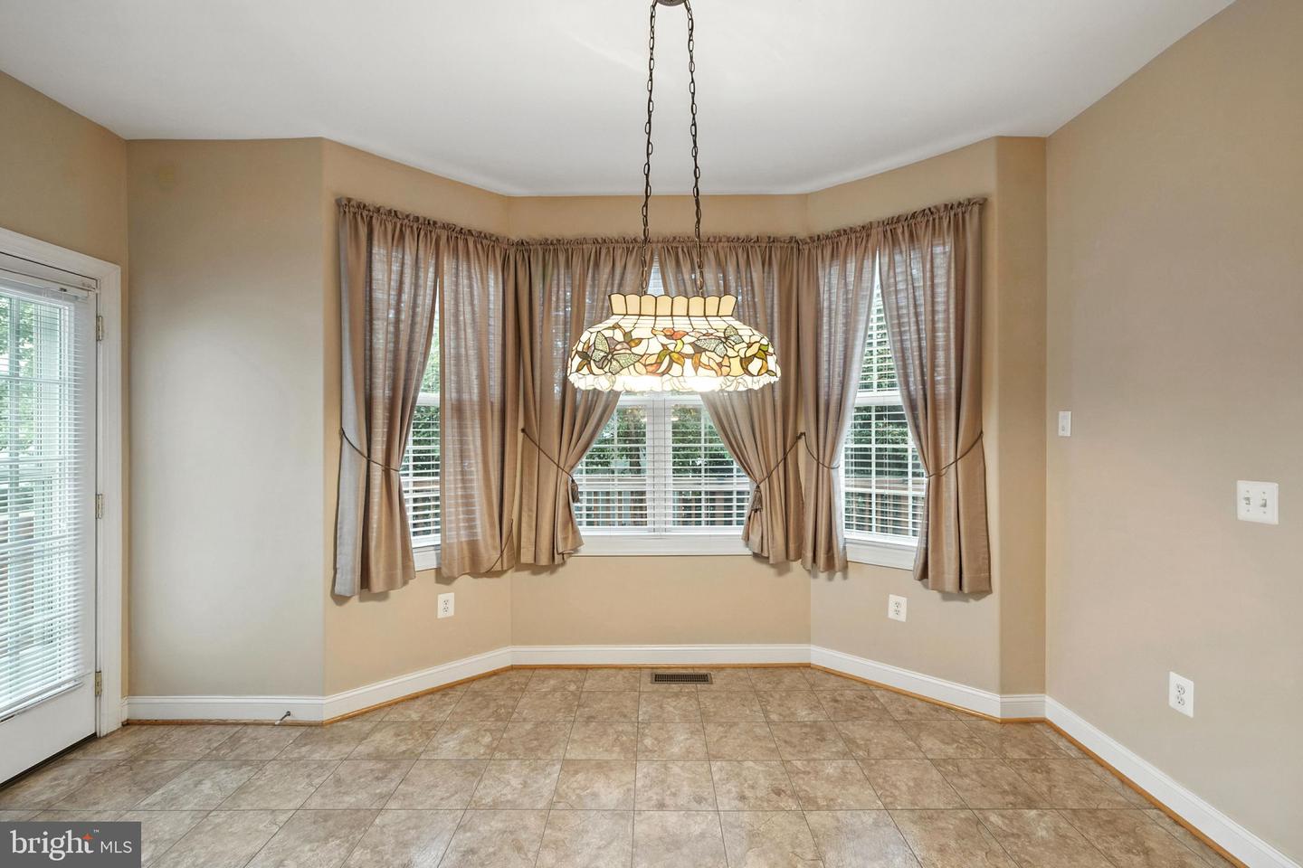 125 DEWBERRY DR, WINCHESTER, Virginia 22602, 3 Bedrooms Bedrooms, ,2 BathroomsBathrooms,Residential,For sale,125 DEWBERRY DR,VAFV2035022 MLS # VAFV2035022
